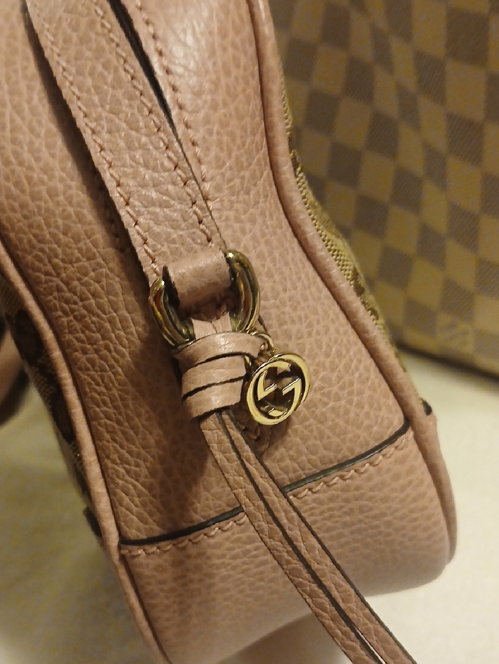Authentic Gucci Crossbody - Picture 2 of 10